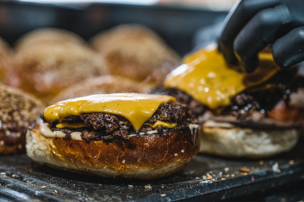 Smash Burger: scopriamo l’hamburger schiacciato