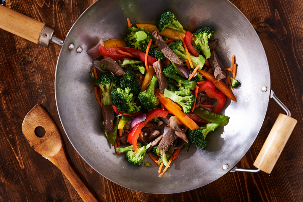 Ricetta asiatica: manzo saltato alla piastra con verdure